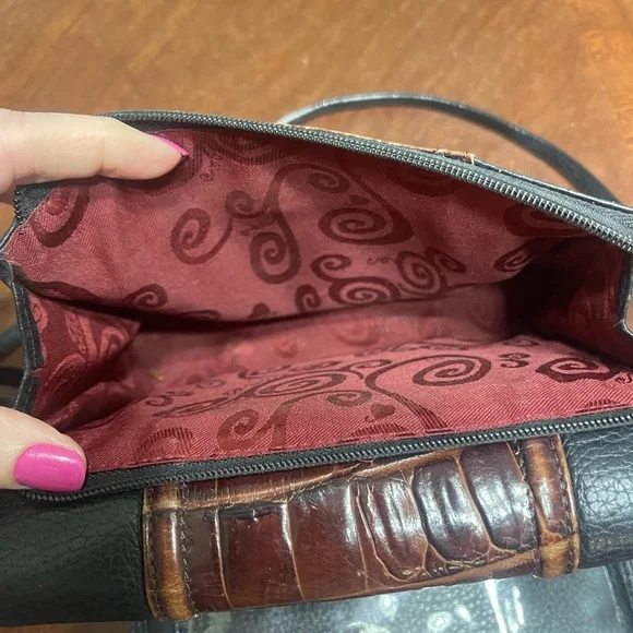 BRIGHTON LEATHERCROC PRINT CROSSBODY BAG ORGANIZER Purse